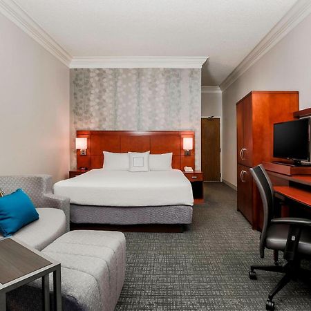 Courtyard By Marriott Orlando Lake Mary North Heathrow Esterno foto