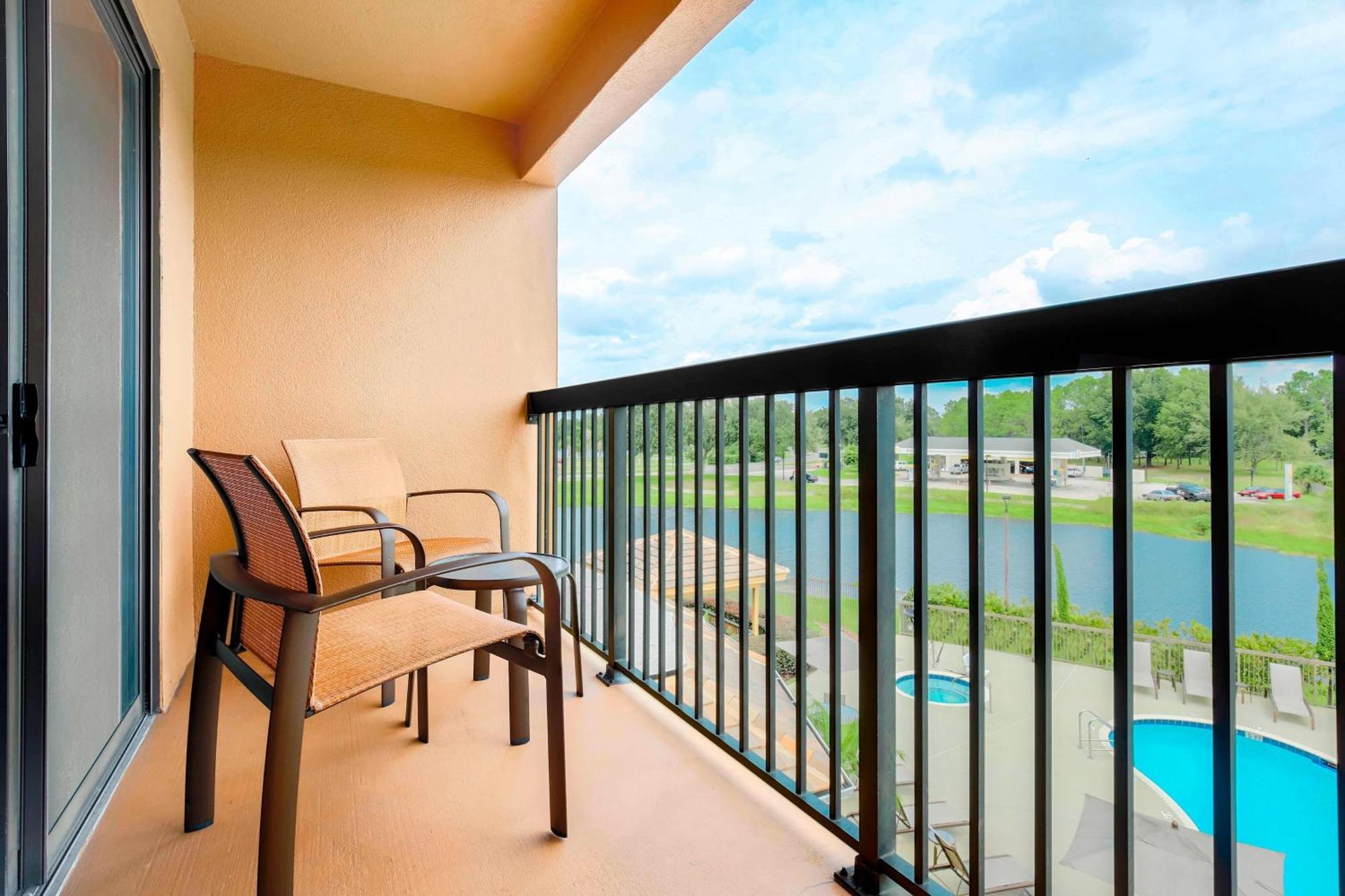 Courtyard By Marriott Orlando Lake Mary North Heathrow Esterno foto